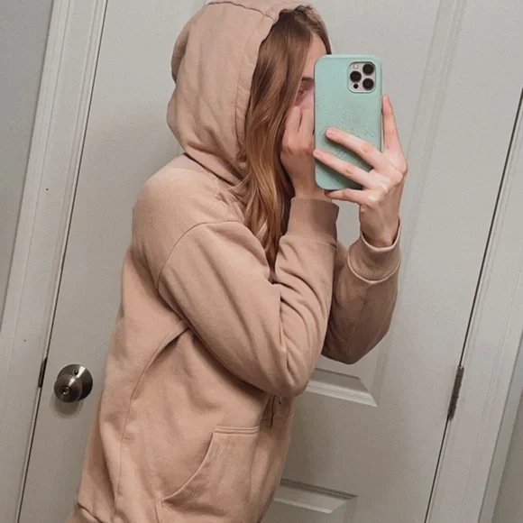 SOLD❤️ Tan Sweatshirt - Cotton - Picture 5 of 5